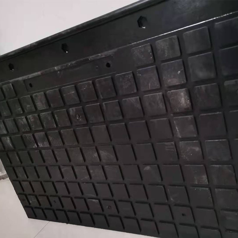 中重智能一批道口板發往遼寧興城