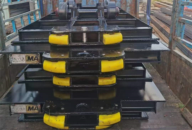 中重智能一批礦用平板車發往河南新鄉